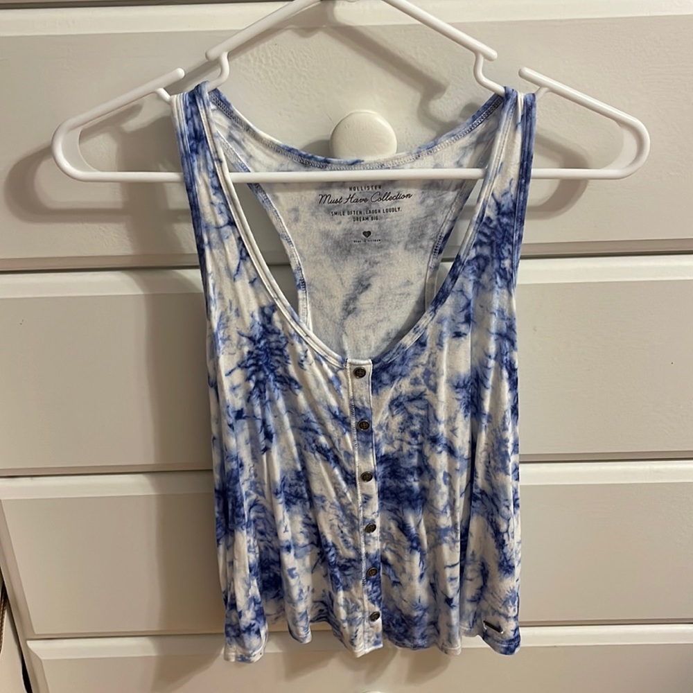 Blue/white crop top